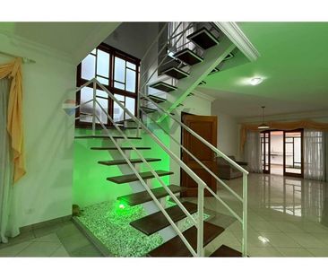 Casa de Condomínio Para Alugar Em Arujá V de 220.00 m² Com 4 Quarto... - Foto 4