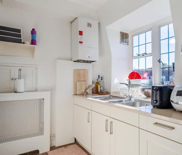 3 bedroom flat to rent - Photo 5