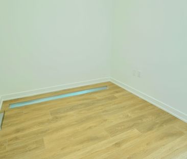 For Lease - 1037 The Queensway N/A Unit# 811, Toronto, Ontario - Photo 4