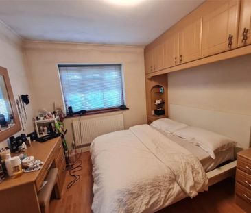 Ashbourne Close, London W5 - Photo 3