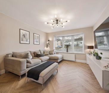 1 Waterloo Gardens - Photo 2