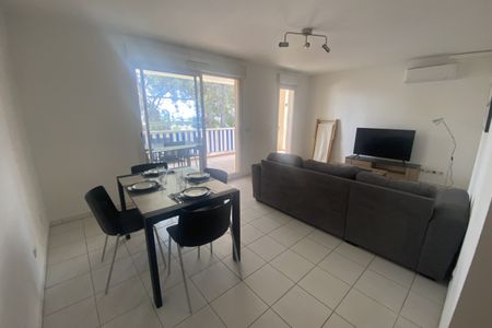 T3 MEUBLE TERRASSE LA SEYNE SUR MER SUD - Photo 5