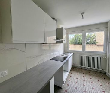 APPARTEMENT T3 A LOUER A LE COTEAU - - Photo 3