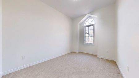 For Lease - 49 Hopewell Street Unit# Main Floor, Vaughan, Ontario - Photo 3
