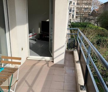 Location Appartement 3 pièces 73m² LYON 7ème - Photo 6