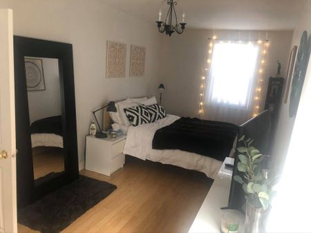 For Lease - 39 Ellerby Square, Vaughan, Ontario - Photo 2