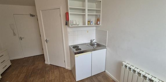 Studio to rent - Photo 2