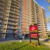 100 Wellesley Street East, Toronto - Photo 2