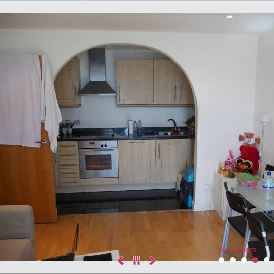 2 Bed Flat, Lyon Road, HA1 - Photo 1