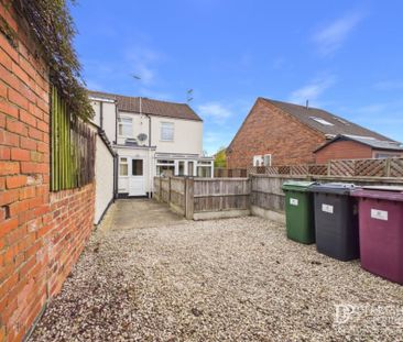 2 Bedroom Terraced House - Photo 4