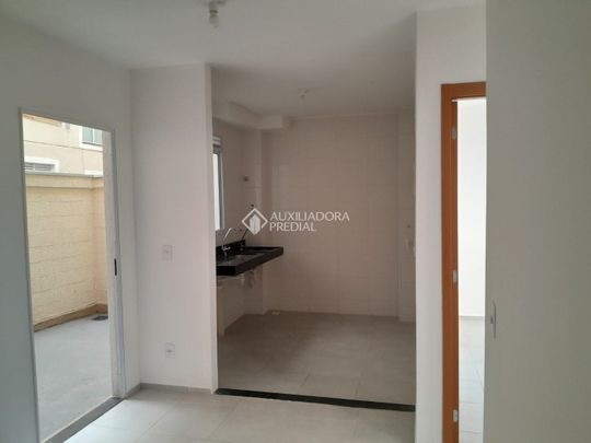 Apartamento com 2 quartos e 50m² para alugar em Cavalhada, Porto Alegre. - Photo 1