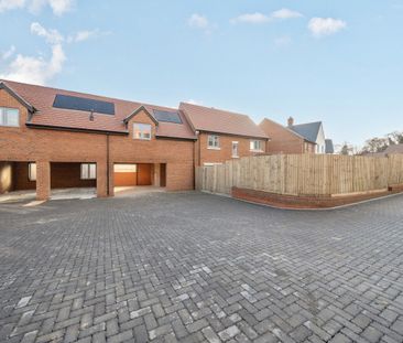 2 bedroom maisonette to rent - Photo 5