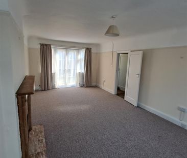 4 bed house to rent in Hartsbourne Road, Bushey, WD23 - Photo 6