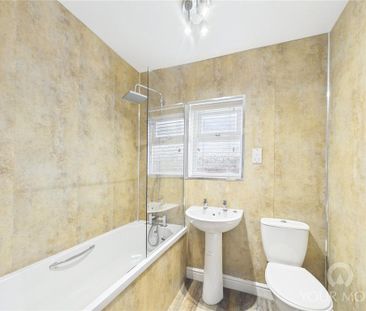 2 bedroom end of terrace house to rent - Photo 6