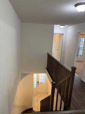 For Lease - 5 Donald Stewart Road, Brampton, Ontario - Photo 3