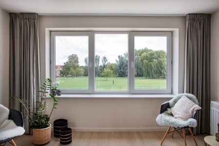 Ruime vernieuwde rijwoning met grote hobbyruimte - kamer 30m - Photo 4