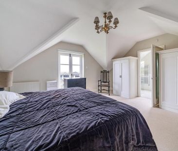 5 bedroom detached house to rent - Photo 2