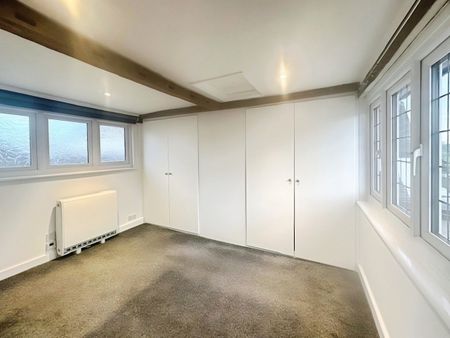 One-Bedroom Cottage - Photo 4