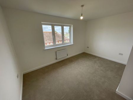 Baker Close, Bracklesham Bay, Chichester - Photo 3