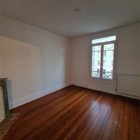 Location Appartement 2 pièces 42m² - Photo 4