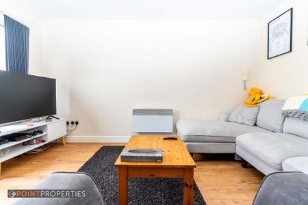 2 bedroom flat to rent - Photo 5