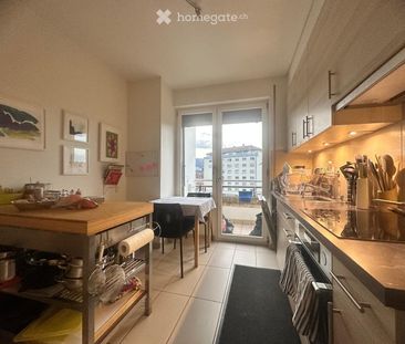 Charmant appartement en attique de 3.5 pièces à Yverdon-les-Bains - Photo 4