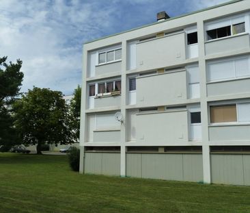 Location - Appartement T2 - 37 m² - Grand-Charmont - Photo 4