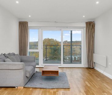 2 bedroom flat to rent - Photo 4