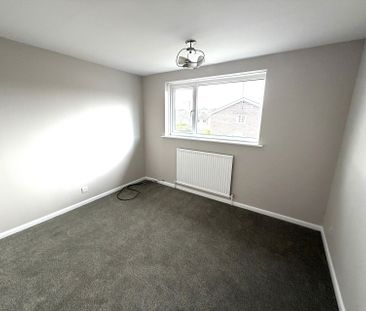83 Coniston Road, S18 - Photo 2
