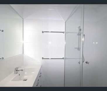 FOUR BEDROOM FAMILY HOME IN PRIME LOCATION - Photo 3