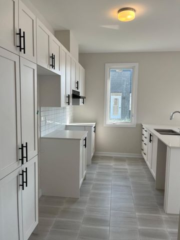 For Lease - 570 Oldenburg Avenue, Stittsville - Munster - Richmond, Ontario - Photo 4