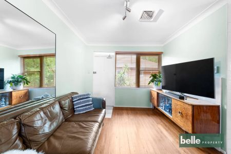 Modern One-Bedroom Apartment in Prime Lilyfield Location - Photo 2
