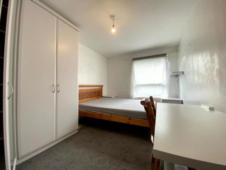 3 bedroom flat share to rent - Photo 5