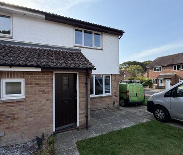 2 bedroom terraced house to rent - Photo 2