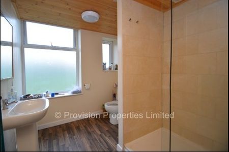 1 Bedroom Rentals Leeds - Photo 4