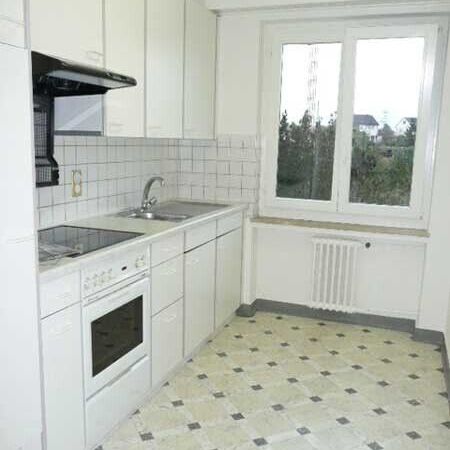 Beautiful 2.0-room apartment in Zurich-Seebach! - Photo 4