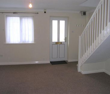 2 bedroom property to rent - Photo 1