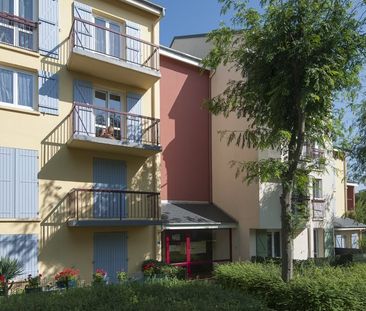 À CHARLEVILLE MEZIERES - Photo 2