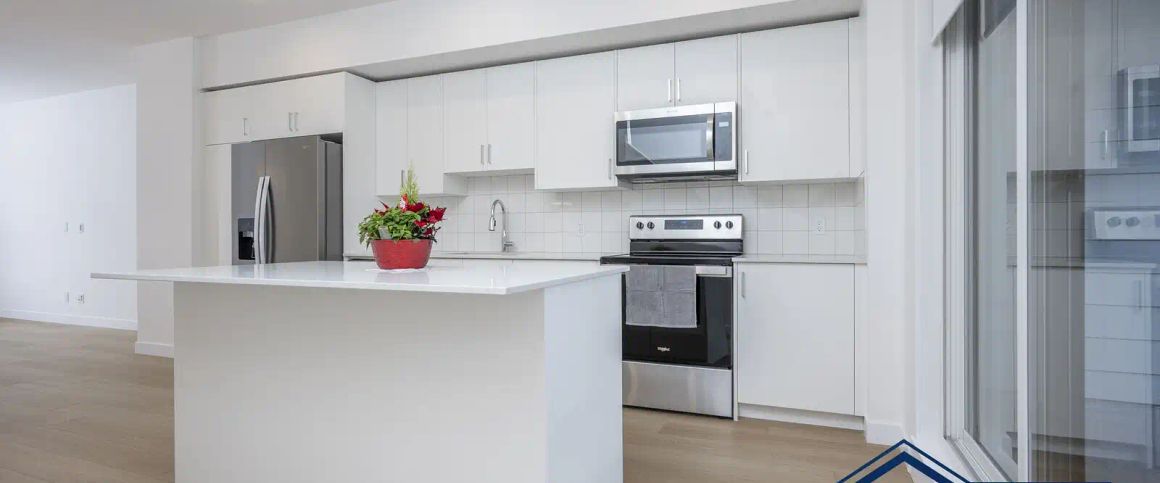 UNISON NEW 4 BEDROOM TOWNHOUSE IN BELVEDERE — 4 Bedrooms Townhouse - Photo 1