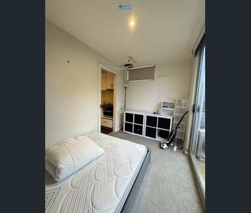 Stunning and Spacious Property in Vibrant Box Hill - Your Perfect H... - Photo 1