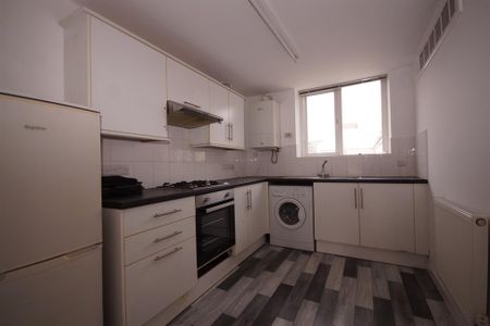 Flat £, 410 Cowbridge Road East, Victoria Park, Cardiff CF5 1JL - Photo 4