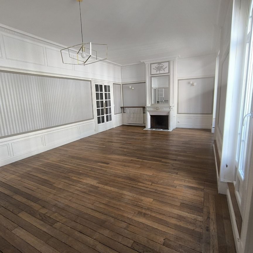 Location Appartement 6 pièces 150m² REIMS 51100 - Photo 1