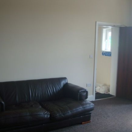 7 Bedroom Student House in Fallowfield - Photo 1