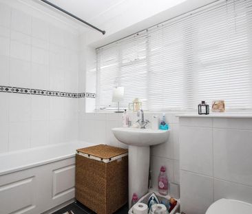 3 bedroom maisonette to rent - Photo 5