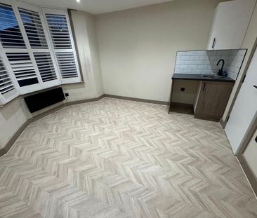 1 bedroom in a house share to rent - Photo 6