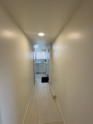 2642 Waverley Avenue apartment — Vancouver, BC (1-Bedroom) - 1 Bedroom - Photo 1