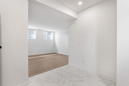 For Lease - 802 Ninaatik Place Unit# B, Blossom Park - Airport and Area, Ontario - Photo 3