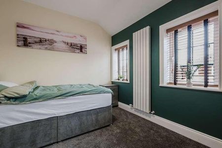 Mellor Street, Eccles, Manchester, M30 - Photo 4