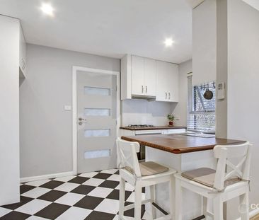 Modern 1-Bedroom Flat for Lease in Prime Baulkham Hills Location - Photo 6