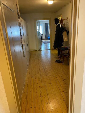 2.5 Zimmer, 87 m², 2. Stock - Photo 3